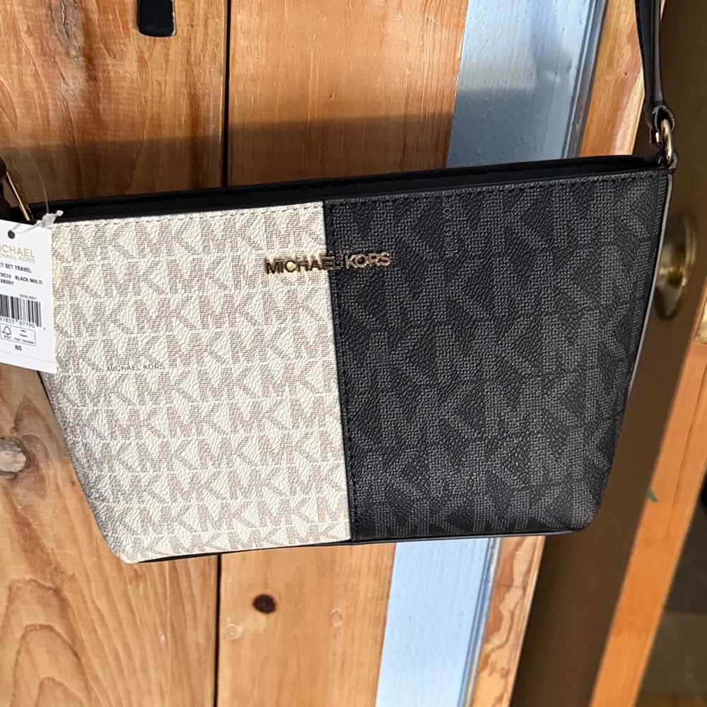 Michael Kors Two-Tone Black and Cream Shoulder Bag